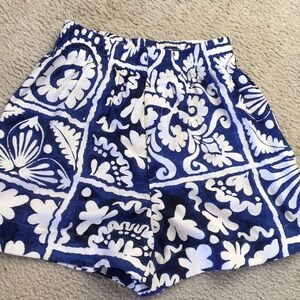 H&M/“COLBALT BLUE & WHITE” BOHO FLORAL SHORTS/ NEW